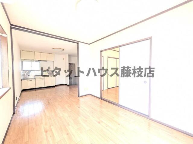 島田市岸町アパート リビング