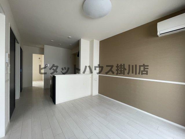 磐田市上岡田アパート リビング