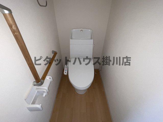 磐田市上岡田アパート トイレ