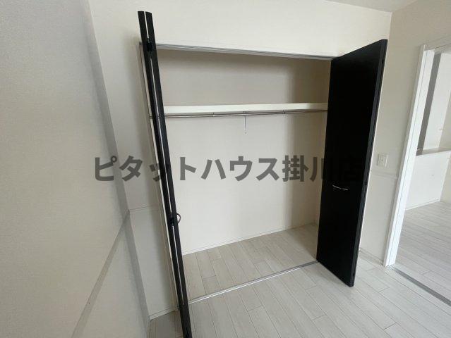 磐田市上岡田アパート 収納