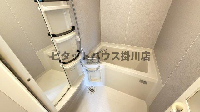 菊川市赤土アパート バス／シャワー