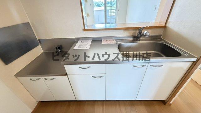 菊川市赤土アパート キッチン