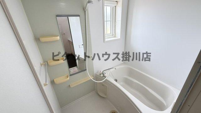 菊川市赤土アパート バス／シャワー