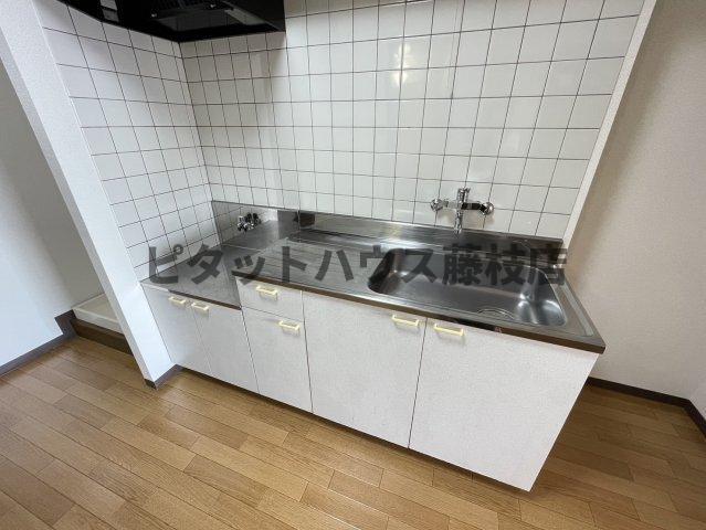 焼津市小柳津マンション キッチン