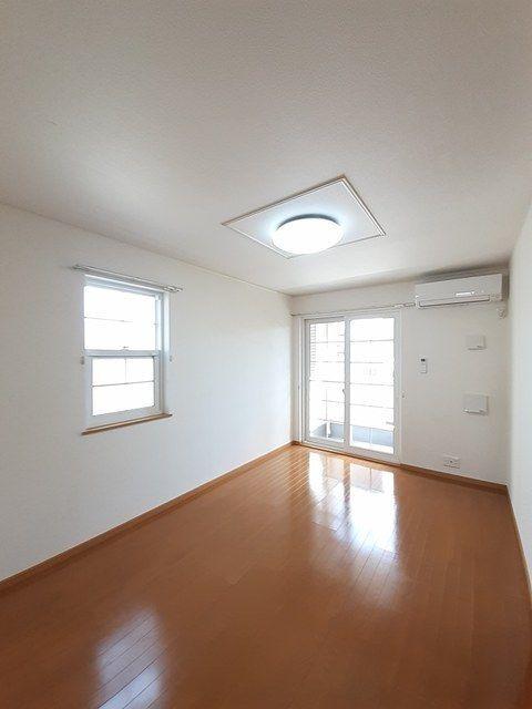 周智郡森町中川アパート リビング