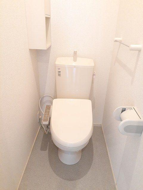 掛川市下垂木アパート トイレ