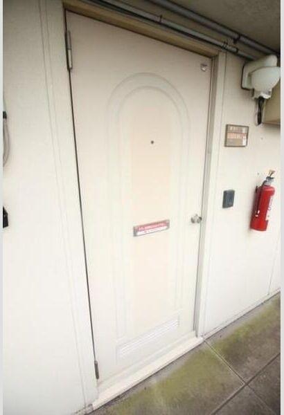 島田市中溝町アパート 玄関