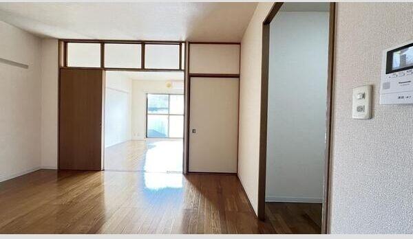 島田市島マンション 室内