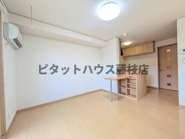 島田市道悦アパート リビング