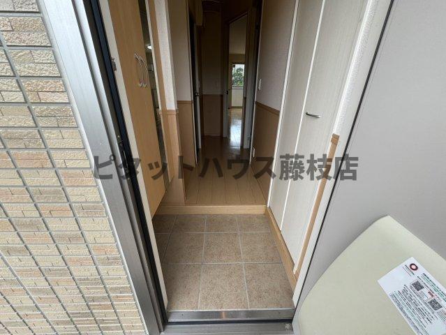 島田市岸町アパート 玄関