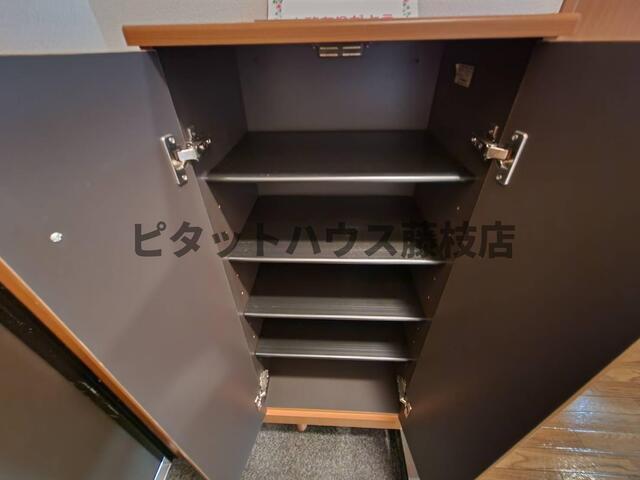島田市金谷泉町アパート 収納