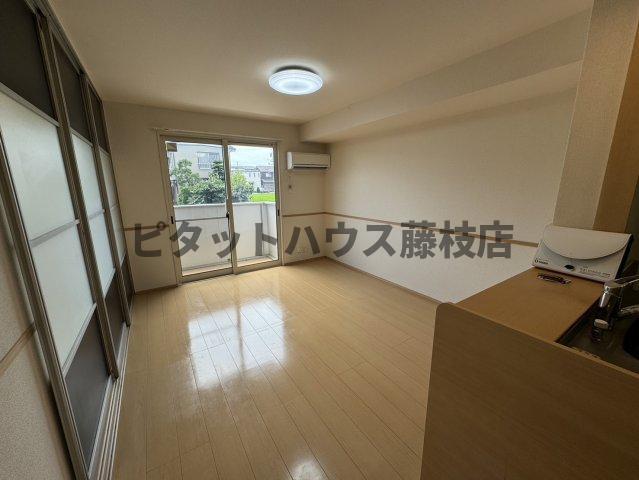 島田市岸町アパート リビング
