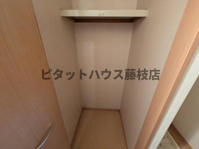 島田市道悦アパート 収納