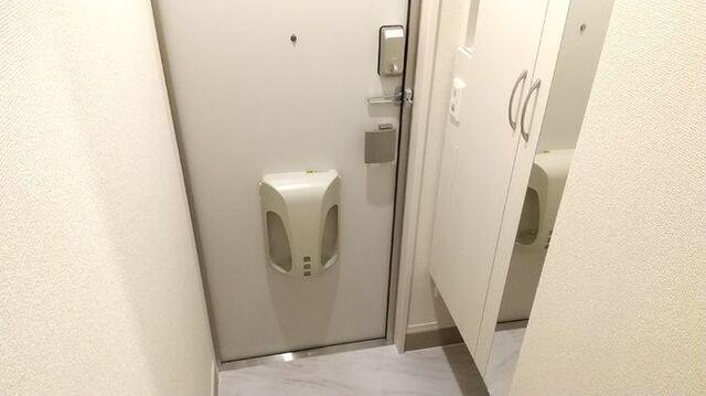 島田市中河アパート 玄関