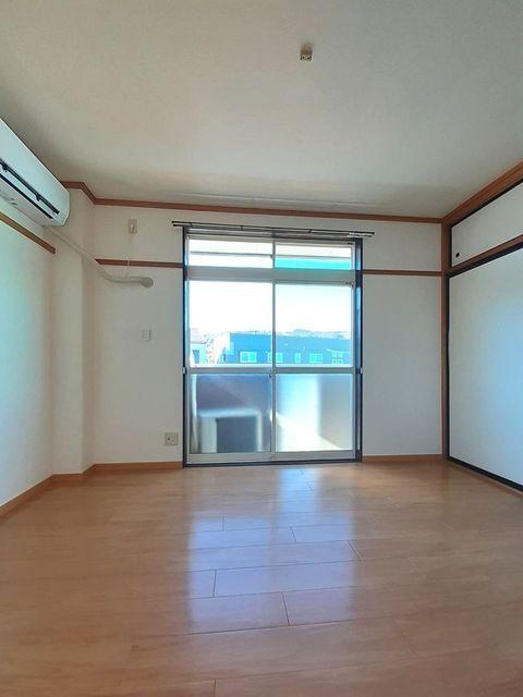 島田市金谷代官町アパート リビング