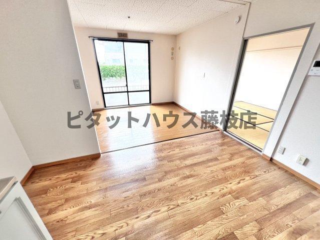 焼津市一色アパート リビング