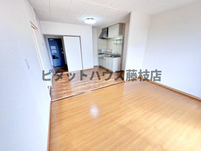 焼津市一色アパート リビング