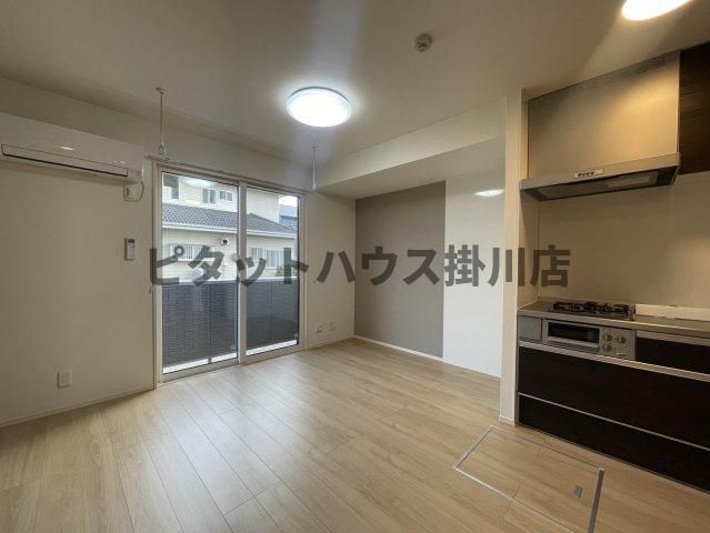 磐田市上大之郷アパート リビング