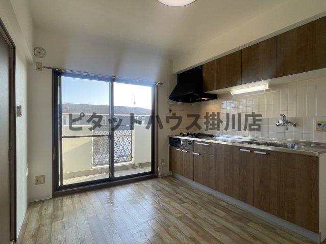 磐田市二之宮マンション リビング