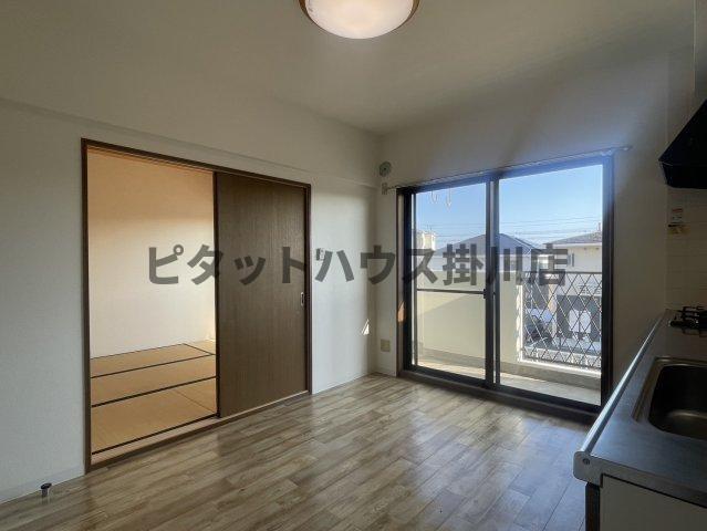 磐田市二之宮マンション リビング
