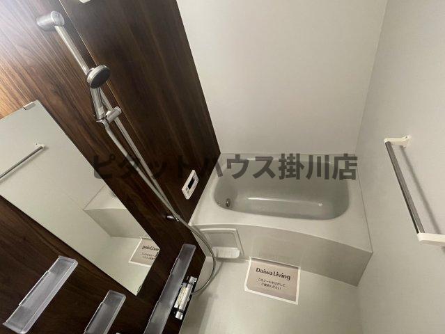 磐田市上大之郷アパート バス／シャワー