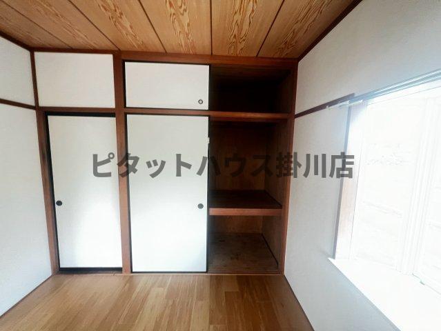 袋井市浅名アパート 収納
