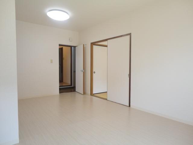 藤枝市高柳マンション リビング