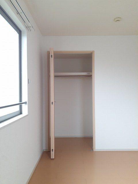 磐田市富士見町アパート 収納