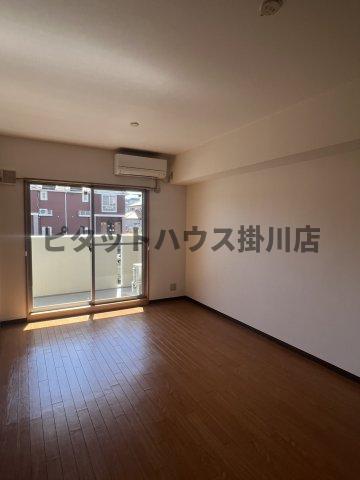 掛川市長谷マンション リビング