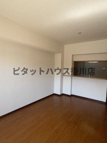 掛川市長谷マンション リビング