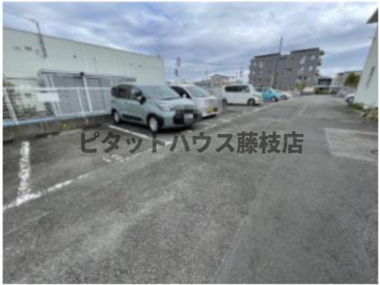 藤枝市高柳アパート 駐車場