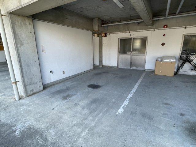 焼津市大覚寺マンション 駐車場