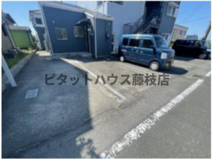 焼津市宗高アパート 駐車場