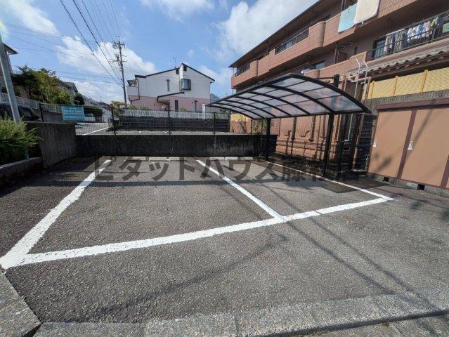 藤枝市南駿河台マンション 駐車場
