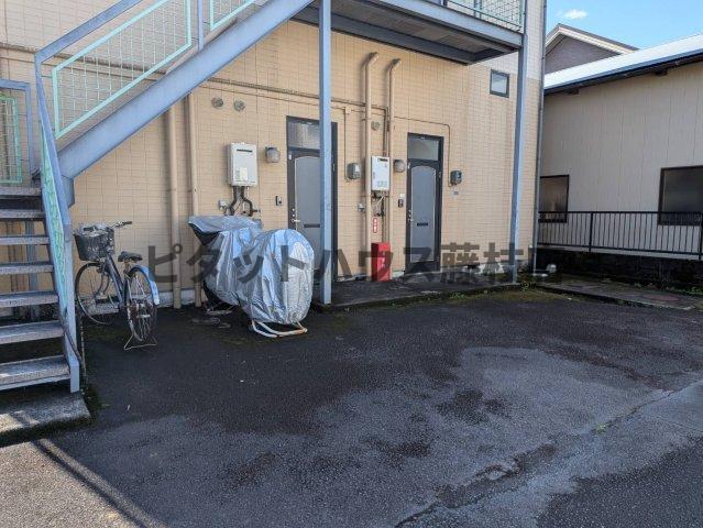 藤枝市青葉町アパート 駐車場