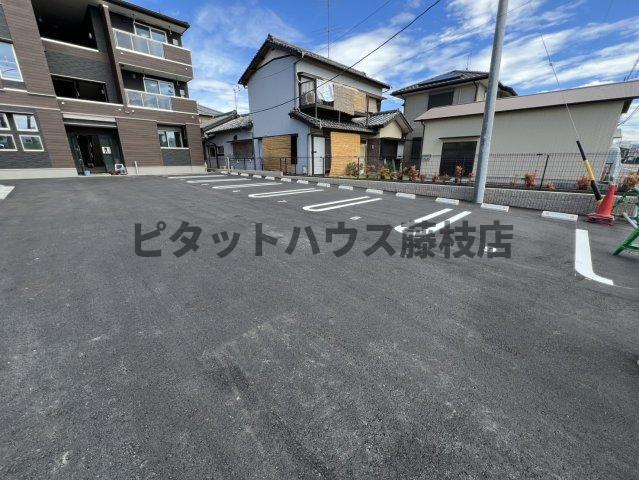 焼津市東小川アパート 駐車場
