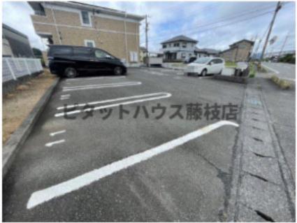 焼津市八楠アパート 駐車場