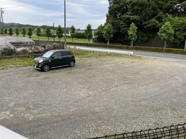 掛川市今滝アパート 駐車場