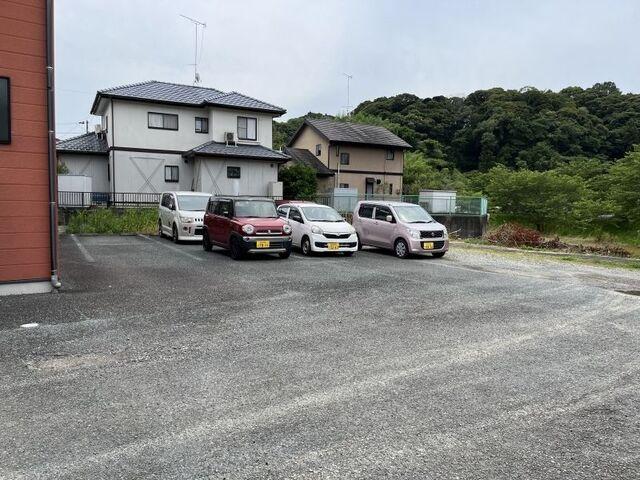 菊川市西方テラスハウス 駐車場