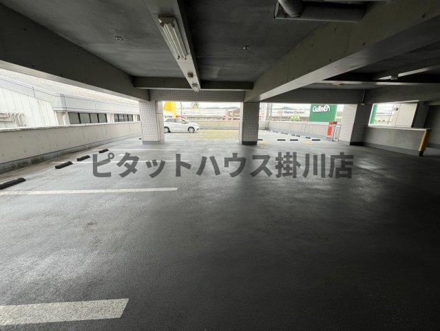 掛川市大池マンション 駐車場