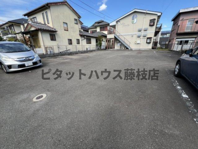 焼津市大村新田アパート 駐車場