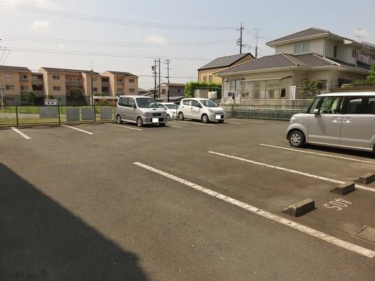 袋井市田町マンション 駐車場
