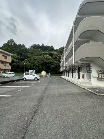 掛川市天王町マンション 駐車場