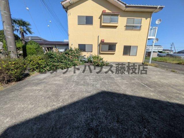 藤枝市大洲アパート 駐車場