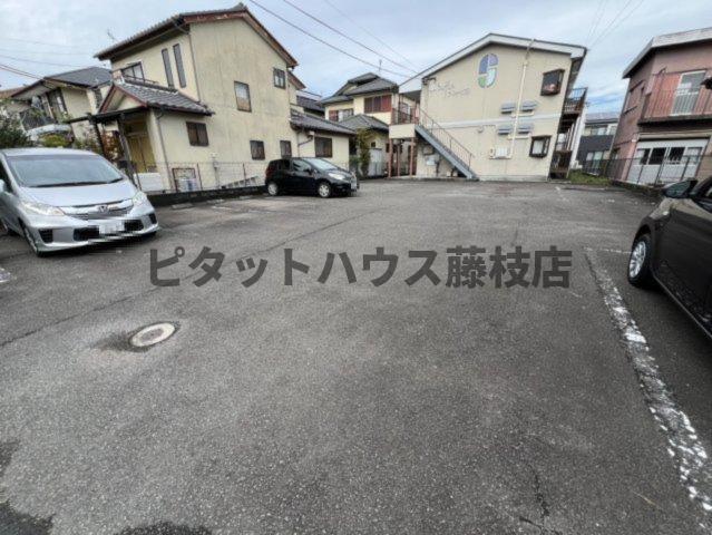 焼津市大村新田アパート 駐車場