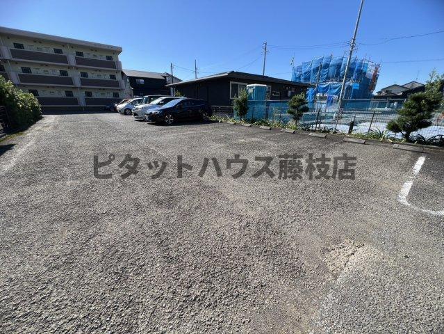 焼津市五ケ堀之内マンション 駐車場