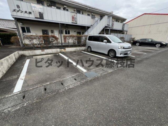 焼津市大栄町アパート 駐車場