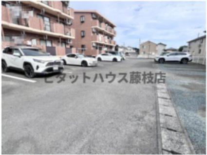 焼津市小土マンション 駐車場