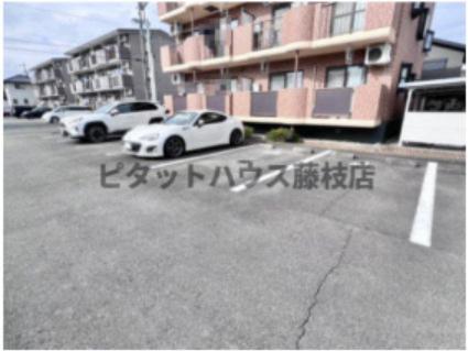 焼津市小土マンション 駐車場
