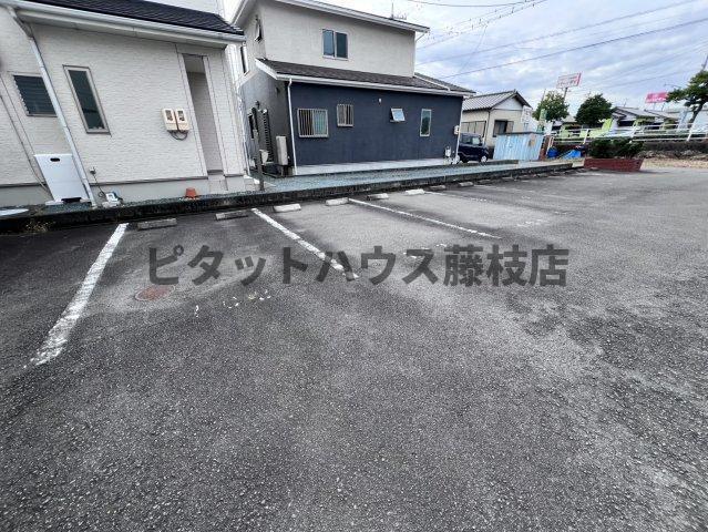 焼津市小土アパート 駐車場